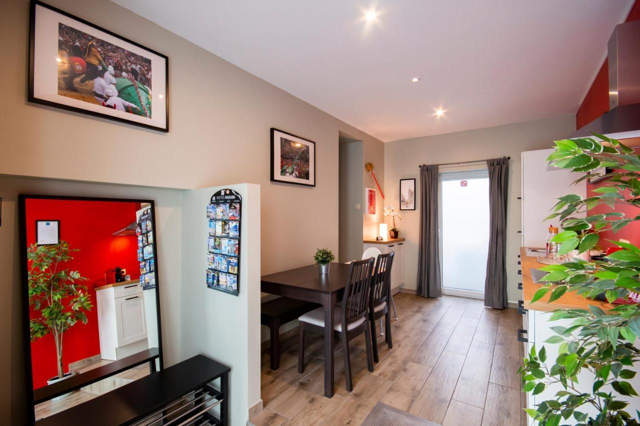 Au Petit Dragon Bed and Breakfast Bergen Buitenkant foto