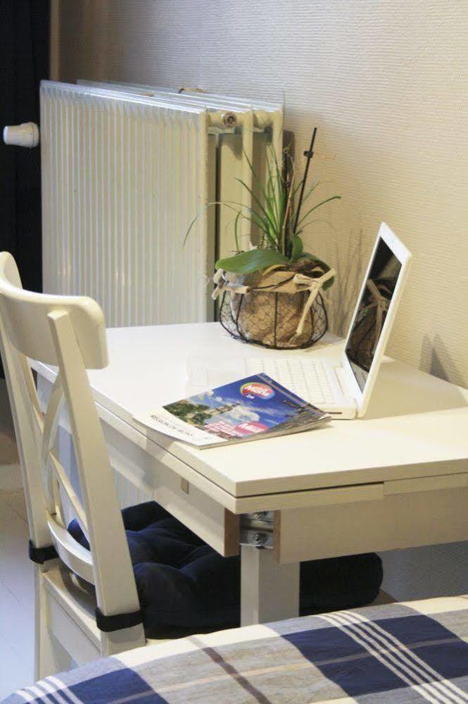 Au Petit Dragon Bed and Breakfast Bergen Buitenkant foto